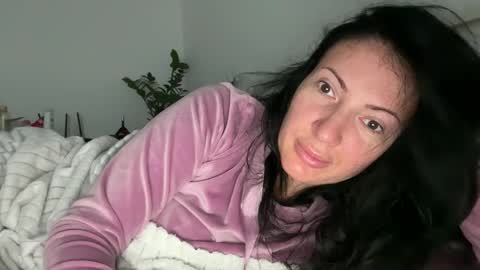 Snapshot of karinablair chatting on 03.29.26 Karina online show from 03.29.26