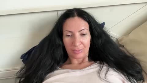 Snapshot of karinablair chatting on 04.13.26 Karina online show from 04.13.26