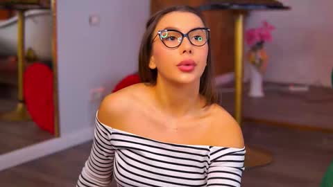 Karina online show from 11.13.25