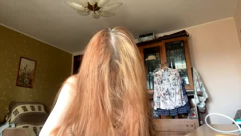 Karina online show from 04.04.26