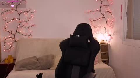 Snapshot of karinchik_ chatting on 02.21.26 Karina online show from 02.21.26