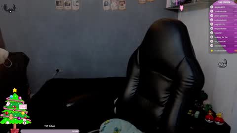 Snapshot of kariozzz chatting on 12.05.24 call me kai 3 online show from 12.05.24