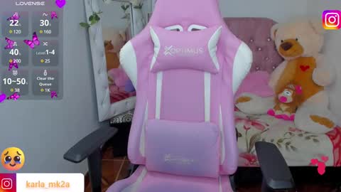 Snapshot of karla_cutee1 chatting on 03.12.25 karla online show from 03.12.25