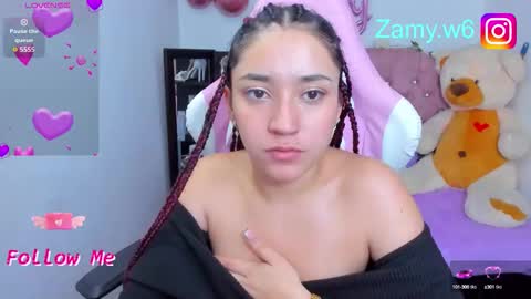 Snapshot of karla_cutee1 chatting on 10.05.25 karla online show from 10.05.25