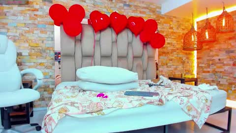  Karla  online show from 02.18.25