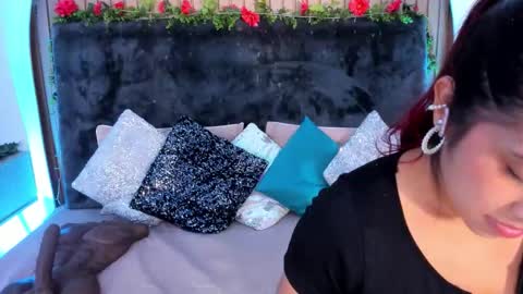 Karla Gonzaless online show from 01.06.26