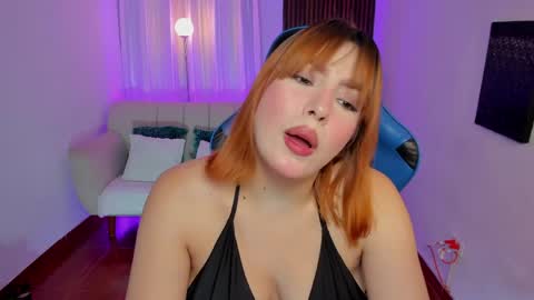 Snapshot of karla_hill_28 chatting on 05.17.26 Karlita online show from 05.17.26