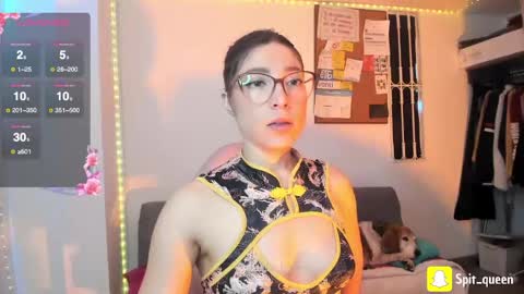 Snapshot of karla_honey_ chatting on 05.20.26 Karla online show from 05.20.26