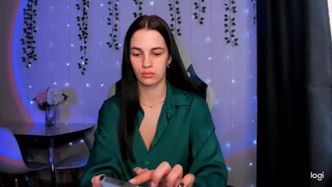 karla_lim online show from 02.05.25