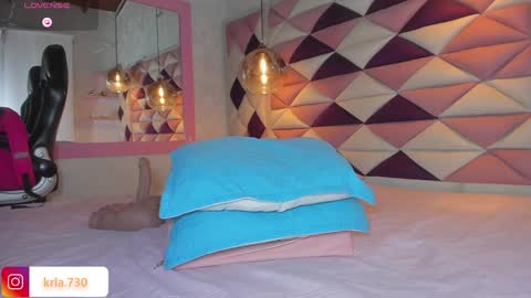 karolina  online show from 01.20.25