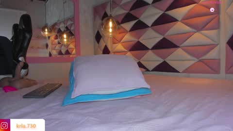 karolina  online show from 02.19.25