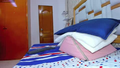 karolina  online show from 10.07.25