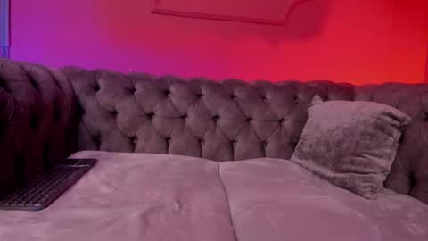 carla  online show from 11.07.25