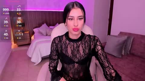Snapshot of karlaa_james chatting on 09.09.25 Karlaa  online show from 09.09.25