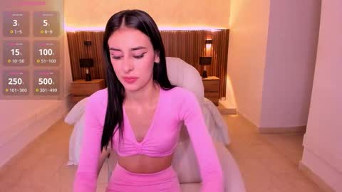 Snapshot of karlaa_james chatting on 10.09.25 Karlaa  online show from 10.09.25