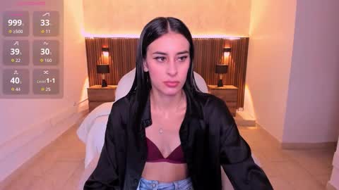 Snapshot of karlaa_james chatting on 10.14.25 Karlaa  online show from 10.14.25