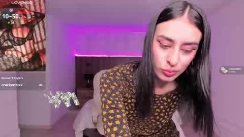 Snapshot of karlaa_james chatting on 12.03.25 Karlaa online show from 12.03.25