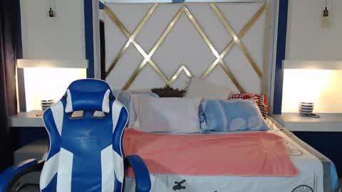 Snapshot of karlalove_prg chatting on 02.07.25 Karla online show from 02.07.25