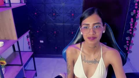karlaslutskinny__ online show from 07.11.26