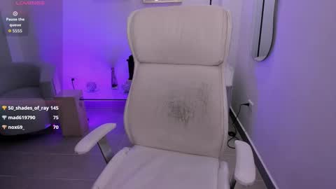 karliie kloss   online show from 09.22.25