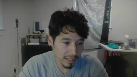 Snapshot of karloscm4 chatting on 01.04.25 karloscm4 online show from 01.04.25