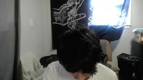 Snapshot of karloscm4 chatting on 03.04.25 karloscm4 online show from 03.04.25