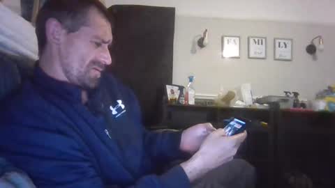 Snapshot of karlosh2k7 chatting on 11.09.25 karlh online show from 11.09.25