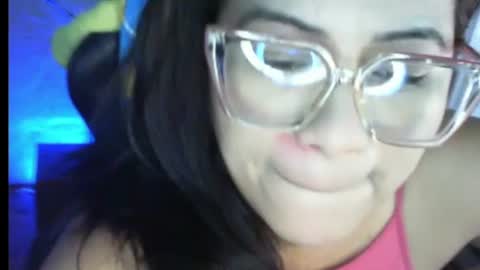 karol0022 online show from 12.15.25