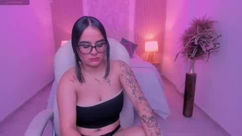 karol_priston online show from 04.21.26