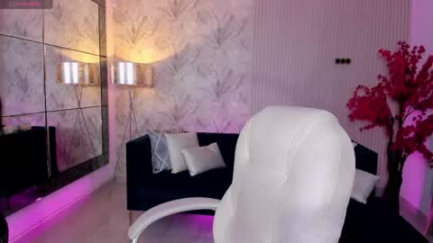 karol_priston online show from 06.04.26