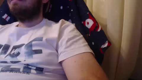 Snapshot of karolhorny96 chatting on 12.29.24 Karol  online show from 12.29.24