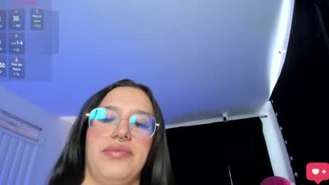 Snapshot of karolina_evans chatting on 07.29.26 karolina_evans online show from 07.29.26