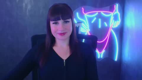 Caroline online show from 12.06.24