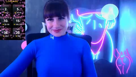 Caroline online show from 03.11.25