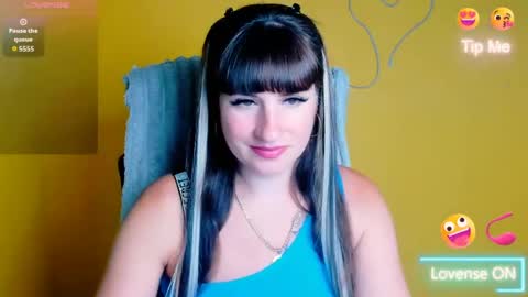 Snapshot of karolina_mia chatting on 07.08.26 Caroline online show from 07.08.26