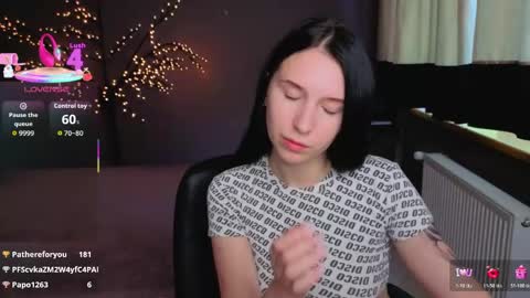 Snapshot of karolinablack chatting on 05.16.26 Karolina online show from 05.16.26