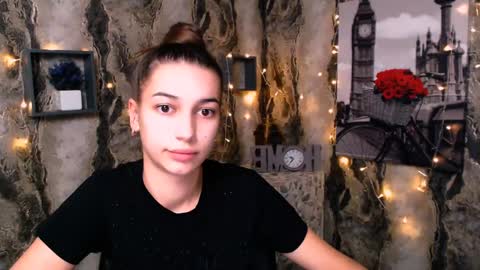 Snapshot of karolinamex_ chatting on 12.22.24 Karolina online show from 12.22.24