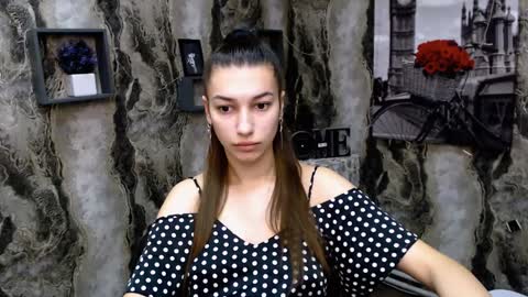 Snapshot of karolinamex_ chatting on 01.13.25 Karolina online show from 01.13.25