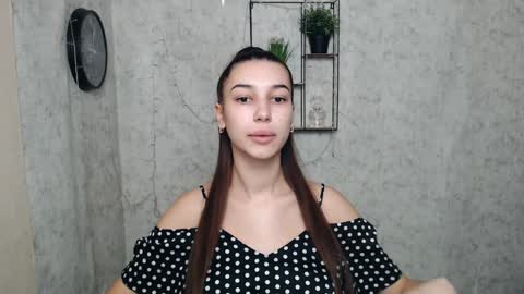 Snapshot of karolinamex_ chatting on 01.14.25 Karolina online show from 01.14.25