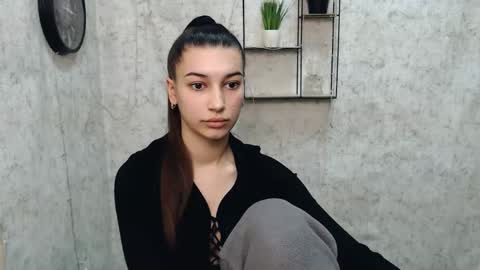 Snapshot of karolinamex_ chatting on 02.09.25 Karolina online show from 02.09.25