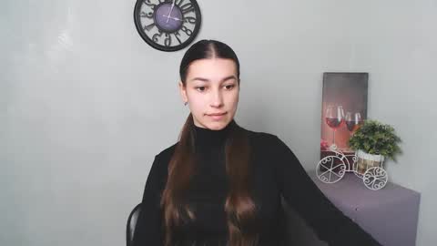 Snapshot of karolinamex_ chatting on 02.13.25 Karolina online show from 02.13.25