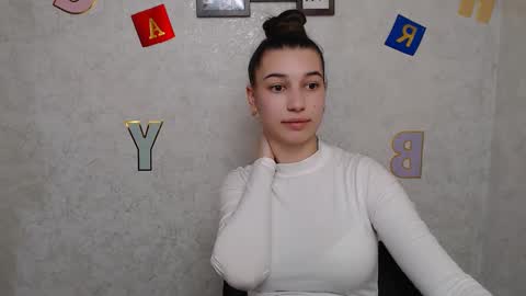 Snapshot of karolinamex_ chatting on 03.11.25 Karolina online show from 03.11.25