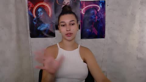 Snapshot of karolinamex_ chatting on 09.20.25 Karolina online show from 09.20.25