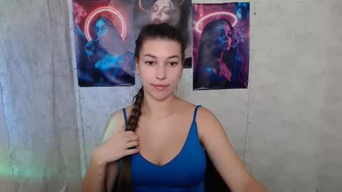 Snapshot of karolinamex_ chatting on 10.13.25 Karolina online show from 10.13.25