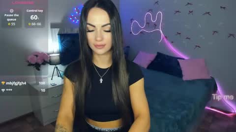Karolina online show from 05.15.26