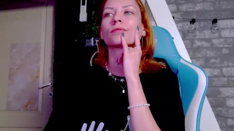 karoline121 online show from 03.10.25