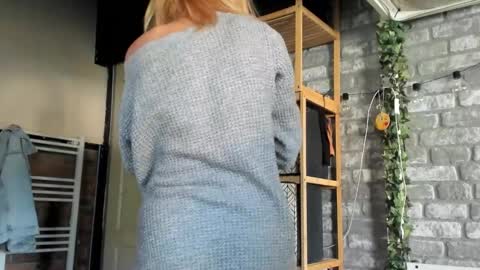 karoline121 online show from 09.23.25