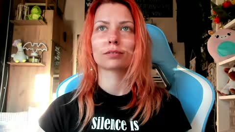 karoline121 online show from 04.18.26