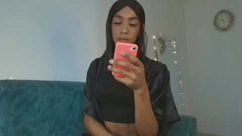 Karoline online show from 12.11.24