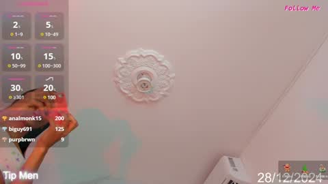 Karoline online show from 12.28.24